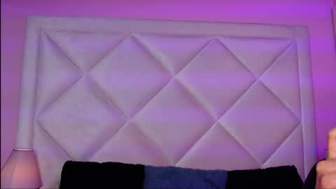 Snapshot of miaasmiith_ chatting on November 2025 12:05:01 PM Alexandra online show from November 2025 12:05:01 PM