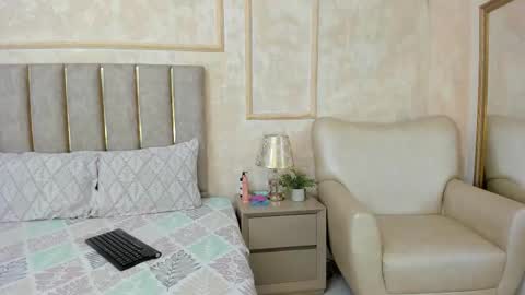 Miaasummer online show from February 2026 11:37:01 AM