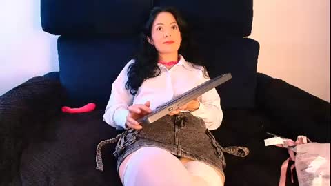 Snapshot of miabeautyxxx chatting on July 2026 01:53:01 PM miabeautyxxx online show from July 2026 01:53:01 PM