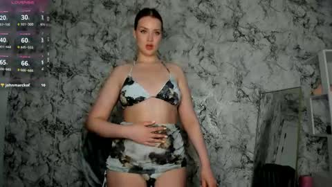 Mia online show from April 2026 09:56:01 AM