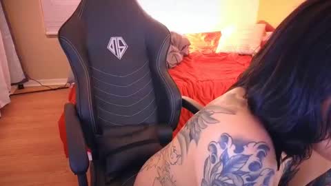 Mia online show from January 2025 07:38:02 AM