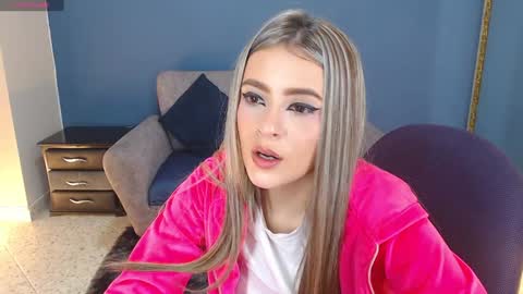 MiaCarper online show from February 2025 11:58:01 PM