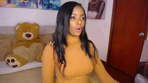 Snapshot of miaderail chatting on May 2026 09:45:02 PM Sofi online show from May 2026 09:45:02 PM