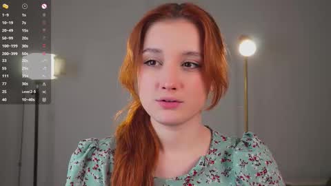 Mia online show from December 2025 01:51:02 PM