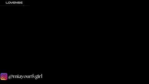 Mia Gomez online show from October 2025 01:01:01 PM