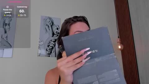 Mia Connor online show from October 2025 08:08:01 PM