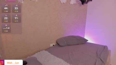 Snapshot of miah_luv chatting on October 2025 09:02:02 PM Miah online show from October 2025 09:02:02 PM