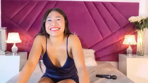 miahantonelli online show from January 2026 06:33:02 PM