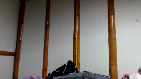 Mia  Sam online show from April 2026 10:00:02 PM