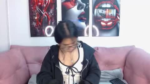 miahotcs online show from February 2026 01:25:01 PM