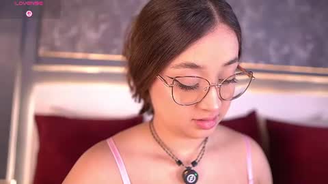 Mia  online show from July 2026 03:35:01 AM