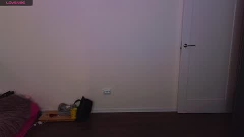 milanaaaa online show from February 2025 04:14:02 PM