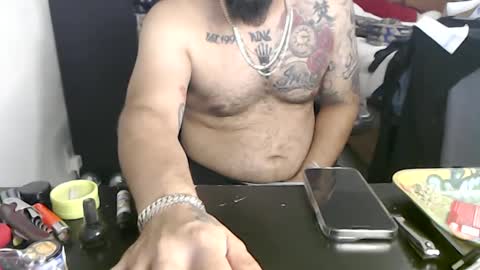 Snapshot of miaking chatting on October 2025 04:33:02 AM Mark online show from October 2025 04:33:02 AM