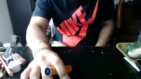 Snapshot of miaking chatting on November 2025 06:21:01 PM Mark online show from November 2025 06:21:01 PM