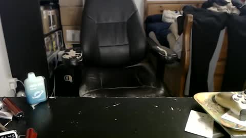 Snapshot of miaking chatting on March 2026 07:15:01 AM Mark online show from March 2026 07:15:01 AM