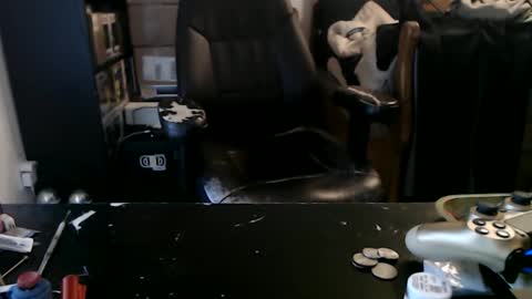 Snapshot of miaking chatting on March 2026 12:55:01 PM Mark online show from March 2026 12:55:01 PM