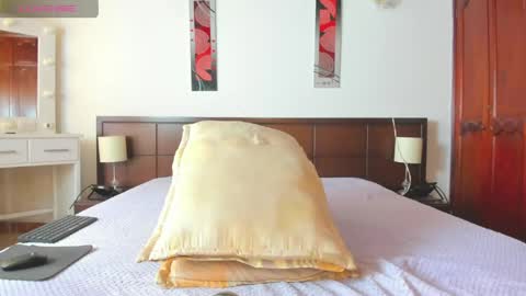 Snapshot of miamarin_hot chatting on May 2026 07:41:02 PM Mia online show from May 2026 07:41:02 PM