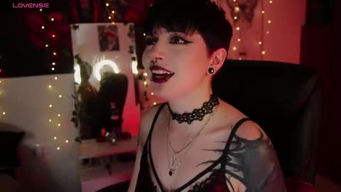 Lili online show from April 2026 02:03:01 AM