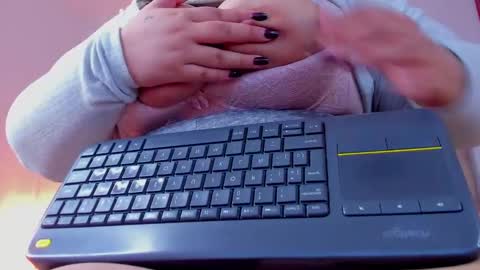 mia miller online show from November 2025 12:55:02 AM