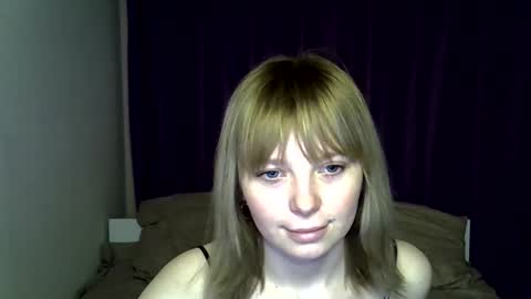 Mia online show from March 2026 07:31:01 PM