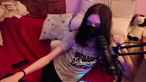 Kristien online show from November 2025 02:52:02 PM