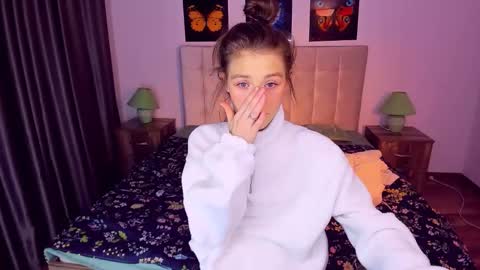 Snapshot of miapaw chatting on December 2024 12:51:02 AM Mia online show from December 2024 12:51:02 AM