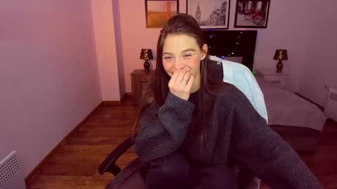 Snapshot of miapaw chatting on December 2024 10:02:02 PM Mia online show from December 2024 10:02:02 PM