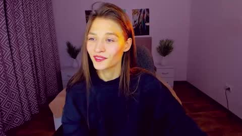 Snapshot of miapaw chatting on December 2024 06:26:02 PM Mia online show from December 2024 06:26:02 PM