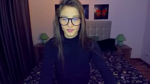 Snapshot of miapaw chatting on January 2025 06:24:02 PM Mia online show from January 2025 06:24:02 PM