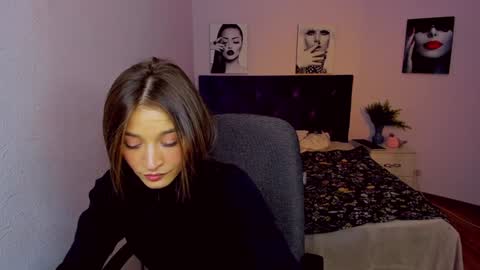 Snapshot of miapaw chatting on January 2025 11:05:02 PM Mia online show from January 2025 11:05:02 PM