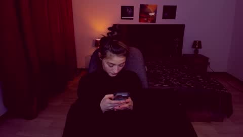 Snapshot of miapaw chatting on January 2025 09:35:02 PM Mia online show from January 2025 09:35:02 PM