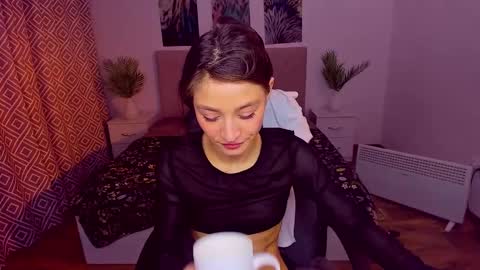 Snapshot of miapaw chatting on January 2025 01:11:01 AM Mia online show from January 2025 01:11:01 AM