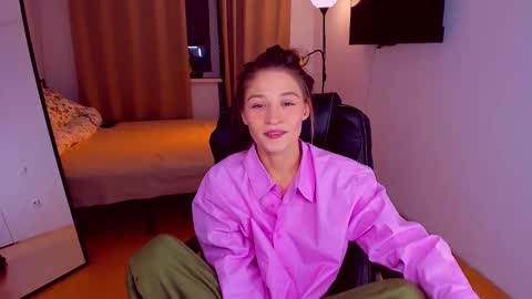 Snapshot of miapaw chatting on February 2025 08:13:01 PM Mia online show from February 2025 08:13:01 PM