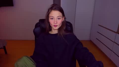 Snapshot of miapaw chatting on February 2025 02:59:02 PM Mia online show from February 2025 02:59:02 PM