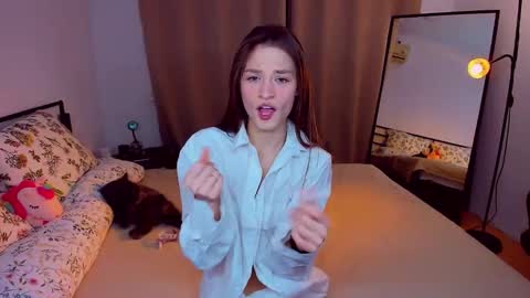 Snapshot of miapaw chatting on February 2025 10:30:01 PM Mia online show from February 2025 10:30:01 PM