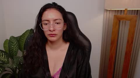 MIAPORTMANN online show from February 2026 08:11:02 AM