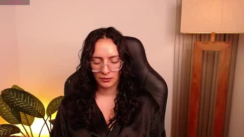 MIAPORTMANN online show from April 2026 11:40:02 PM