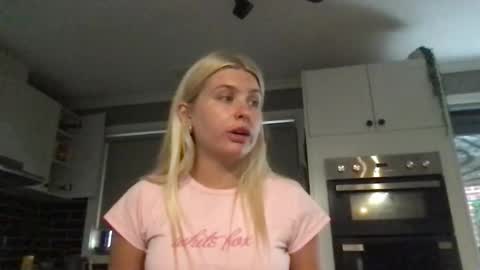 mia online show from January 2025 04:36:02 AM