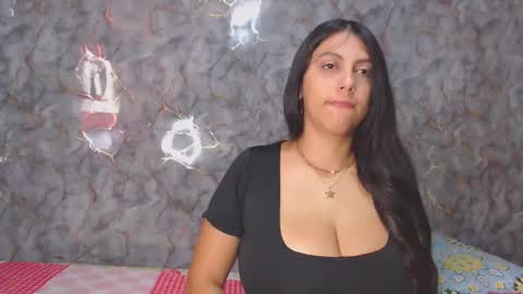 miarouse1531 online show from December 2025 04:01:02 PM