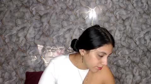 miarouse1531 online show from June 2026 07:00:01 AM