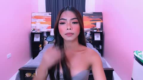 Snapshot of miasmith09 chatting on April 2026 03:20:01 AM Pau and jence online show from April 2026 03:20:01 AM