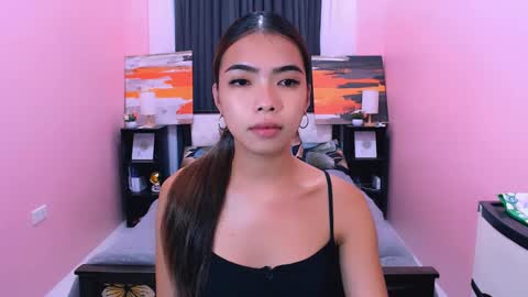 Snapshot of miasmith09 chatting on May 2026 12:38:01 AM Pau and jence online show from May 2026 12:38:01 AM