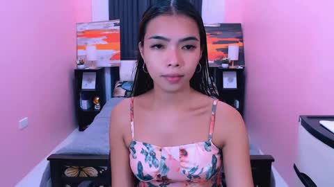 Snapshot of miasmith09 chatting on May 2026 11:16:02 AM Pau and jence online show from May 2026 11:16:02 AM