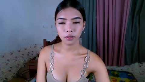 Snapshot of miasmith09 chatting on May 2026 01:33:01 AM Pau and jence online show from May 2026 01:33:01 AM