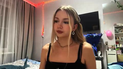 Milana online show from February 2026 08:05:02 PM