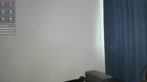 Snapshot of miasweetti chatting on June 2026 06:52:02 AM Mia online show from June 2026 06:52:02 AM