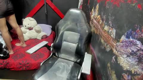 Mariana online show from October 2025 02:07:02 PM
