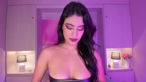 miaturnerr_ online show from May 2026 04:19:01 AM