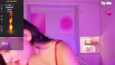 miaturnerr_ online show from May 2026 04:06:01 AM