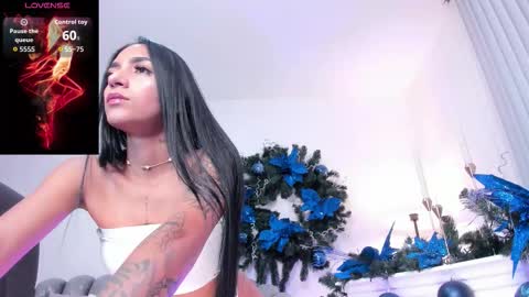 Mia Vegas online show from December 2025 11:02:01 PM